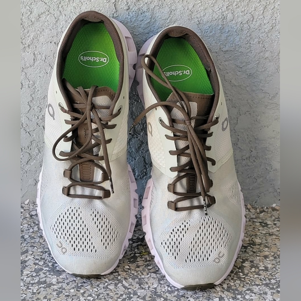 ON RUNNING Cloudflow Light Green Running Shoes He… - image 1